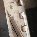 How to remove stubborn screws