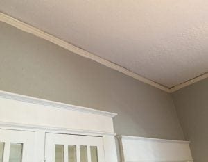 picture rail at ceiling