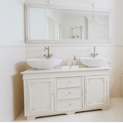 What Is A Jack And Jill Bathroom The Craftsman Blog - The Jack And Jill Bathroom Includes Two Sinks