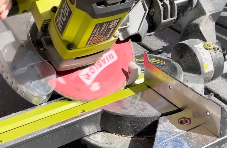 cut picture rail molding